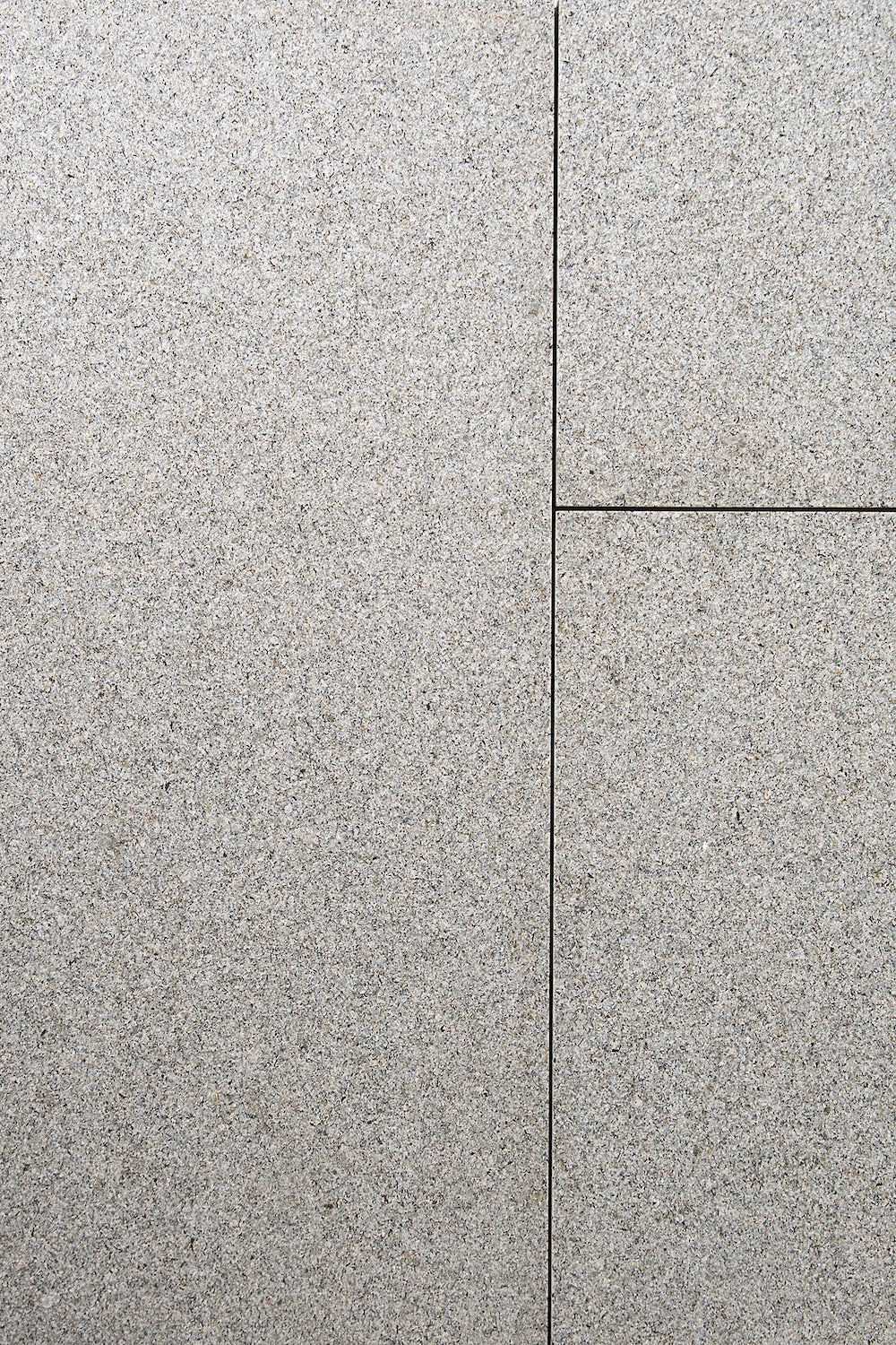 Nordstone Harmaa Poltettu Graniittilaatta
