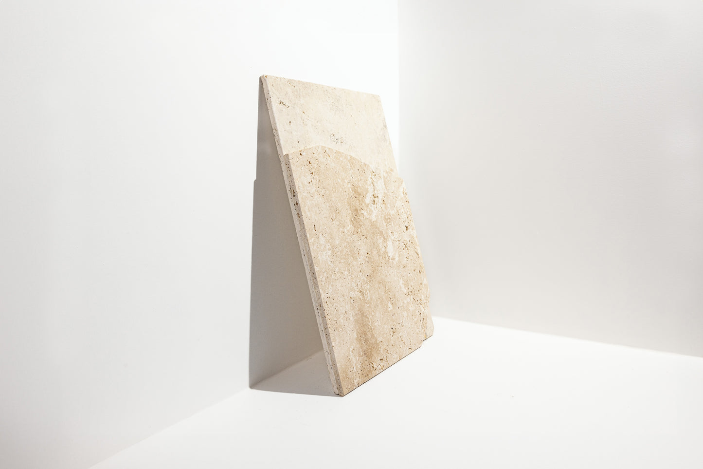 Mountains of Europe Beige Antik Travertiinilaatta 12 mm