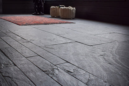 Frost Valley Dark Grey Natural Luonnonkivilaatta